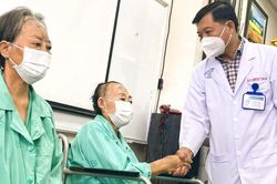 Đối tượng nào dễ mắc nấm đen gây hoại tử xương hàm?