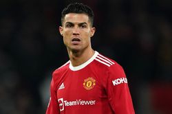 Man Utd không bán Ronaldo