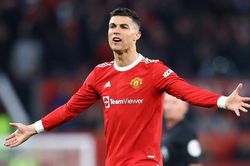 Bayern Munich và Atletico Madrid từ chối Ronaldo