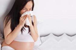 Thấy ho sốt, thai phụ đi khám phát hiện mắc 2 bệnh truyền nhiễm