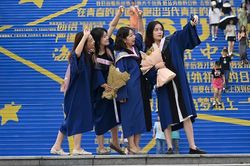 Thành phố Trung Quốc nơi không phải ai cũng đeo khẩu trang