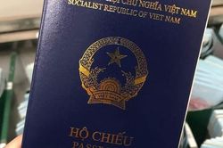 Cơ quan chức năng tháo gỡ vấn đề liên quan đến hộ chiếu mới
