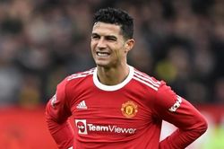 Ronaldo nhận được đề nghị chuyển nhượng đầu tiên