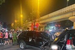 Xe SantaFe tông liên hoàn nhiều xe máy, ô tô, 1 người tử vong tại chỗ