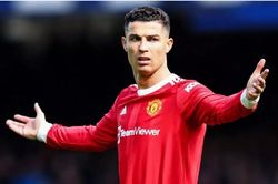Ronaldo tiếp tục có hành động gây sốc với Man United