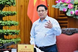 Thủ tướng: Điều hành tỷ giá, lãi suất hợp lý, chống đô la hóa, vàng hóa