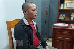 Khởi tố, bắt giam gã cha dượng đánh đập dã man bé gái 7 tuổi