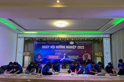 Giáo dục Gần 200 học sinh, sinh viên tham gia Ngày hội hướng nghiệp