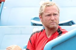 Thần đồng Emma Raducanu có HLV mới: Tái sinh ở US Open nhờ Tursunov?