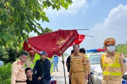 Chặn, bắt đối tượng vận chuyển lượng lớn ma túy trên cao tốc