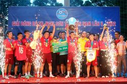 Sôi nổi giải bóng đá thị xã Nghi Sơn tại miền Nam năm 2022