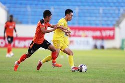 Siêu phẩm của Đình Duy giúp SHB Đà Nẵng giành trọn 3 điểm trước Nam Định FC