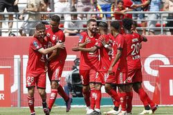 Dijon, đối thủ kế tiếp của Quang Hải và Pau FC, có đáng gờm?