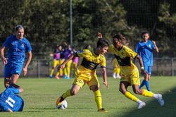 Quang Hải được chấm điểm cao nhất trong trận thua đậm của Pau FC