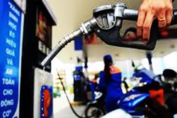 Giá xăng giảm hơn 400 đồng/lít