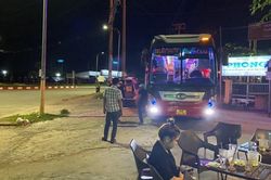 Bạc Liêu: 'Xe dù', 'bến cóc' ngang nhiên hoạt động