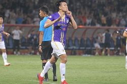 Thành Chung lên tiếng sau pha ăn mừng tranh cãi