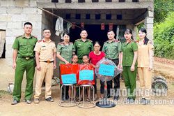 Tuổi trẻ Công an huyện Văn Lãng: Ghi nhớ lời Bác dạyTin khácNêu cao vai trò lãnh đạo công tác tư tưởng của Đảng trong giai đoạn mơíĐiểm tựa vững chắc cho người lao động