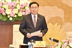 Chủ tịch Quốc hội Vương Đình Huệ: Phát triển du lịch phải gắn rất chặt với bảo tồn, phát huy các giá trị văn hóa, lịch sử, cách mạng