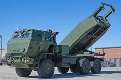 Nga phá hủy kho đạn HIMARS, Mỹ tăng viện trợ rocket cho Ukraine
