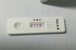 'Sốt' dịch vụ test cúm A tại nhà, chuyên gia khuyến cáo khẩn