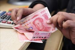 Giới đầu tư nước ngoài bán phá giá cổ phiếu Trung Quốc lần đầu tiên sau 4 tháng