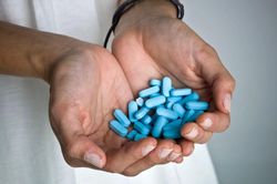 Ngày càng nhiều đàn ông trẻ cần sự trợ giúp từ Viagra