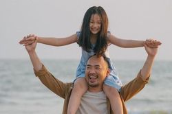 Dân chơi không sợ con rơi: Nỗ lực Việt hóa, nhưng…
