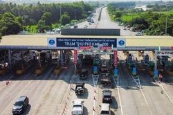 Vừa thu phí không dừng 5 ngày 'VEC' lại đưa ra luật riêng
