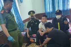 Ba đối tượng lận lưng K59 'áp tải' hơn 30 kg ma túy đá tại ga Đông Hà