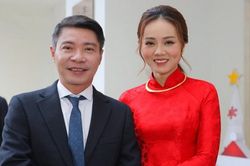 Bà xã NSND Công Lý tiết lộ tính cách của chồng sau một năm chung sống