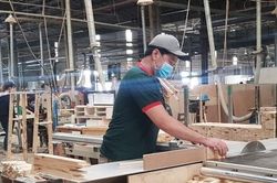 Đối phó nguy cơ hàng Việt vạ lây khi 'hàng xóm' bị áp phòng vệ thương mại