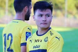 Quang Hải đá chính trong trận hòa của Pau