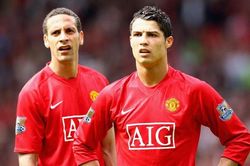 Rio Ferdinand: Man Utd phải ngăn cản Ronaldo ra đi