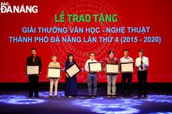 59 tác phẩm đạt Giải thưởng văn học - nghệ thuật thành phố Đà Nẵng lần thứ 4