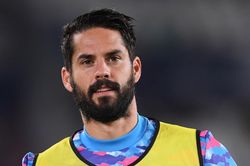 Isco thoát cảnh thất nghiệp