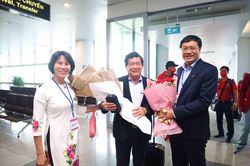 Đoàn thể thao người khuyết tật về nước sau kỳ tích tại ASEAN Para Games 11