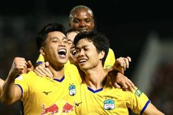 Tư thế mới của HAGL trước Hà Nội FC: Phải đá thắng để đua vô địch