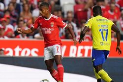Soi kèo nhà cái Midtjylland vs Benfica. Nhận định, dự đoán bóng đá Cúp C1 (0h45, 10/8)