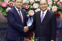 Chủ tịch nước tiếp Phó Tổng tư lệnh kiêm Tư lệnh Lục quân Quân đội Hoàng gia Campuchia