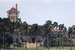 Các nghị sĩ Mỹ lên tiếng vụ nhà ông Trump bị đột kích