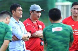 Chủ tịch Hữu Thắng thay Huấn luyện viên Trần Minh Chiến dẫn dắt Câu lạc bộ TP Hồ Chí Minh; Quang Hải, Văn Lâm sắp về nước hội quân?