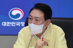 Tổng thống Hàn Quốc gửi lời xin lỗi tới người dân cả nước vì mưa lớn và ngập lụt