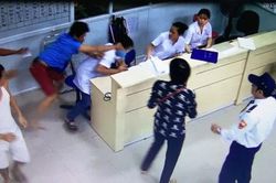 Bác sĩ liên tiếp bị hành hung tại bệnh viện, Bộ Y tế đề nghị Bộ Công an hỗ trợ