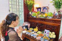 Văn khấn cổ truyền cúng rằm tháng 7 ngắn gọn và đầy đủ