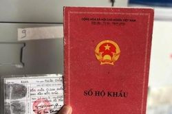 Không có chủ trương thu lại tất cả hộ khẩu giấy