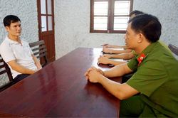 Hà Tĩnh: Khởi tố đối tượng chặt phá rừng để trồng keo