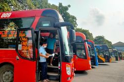 Giá cước vận tải: 'Nghe ngóng' nhưng chưa chịu giảm