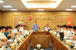 Đẩy mạnh công tác cải cách hành chính trong giáo dục