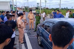 Va chạm với xe tập lái, một bé gái 3 tuổi tử vong